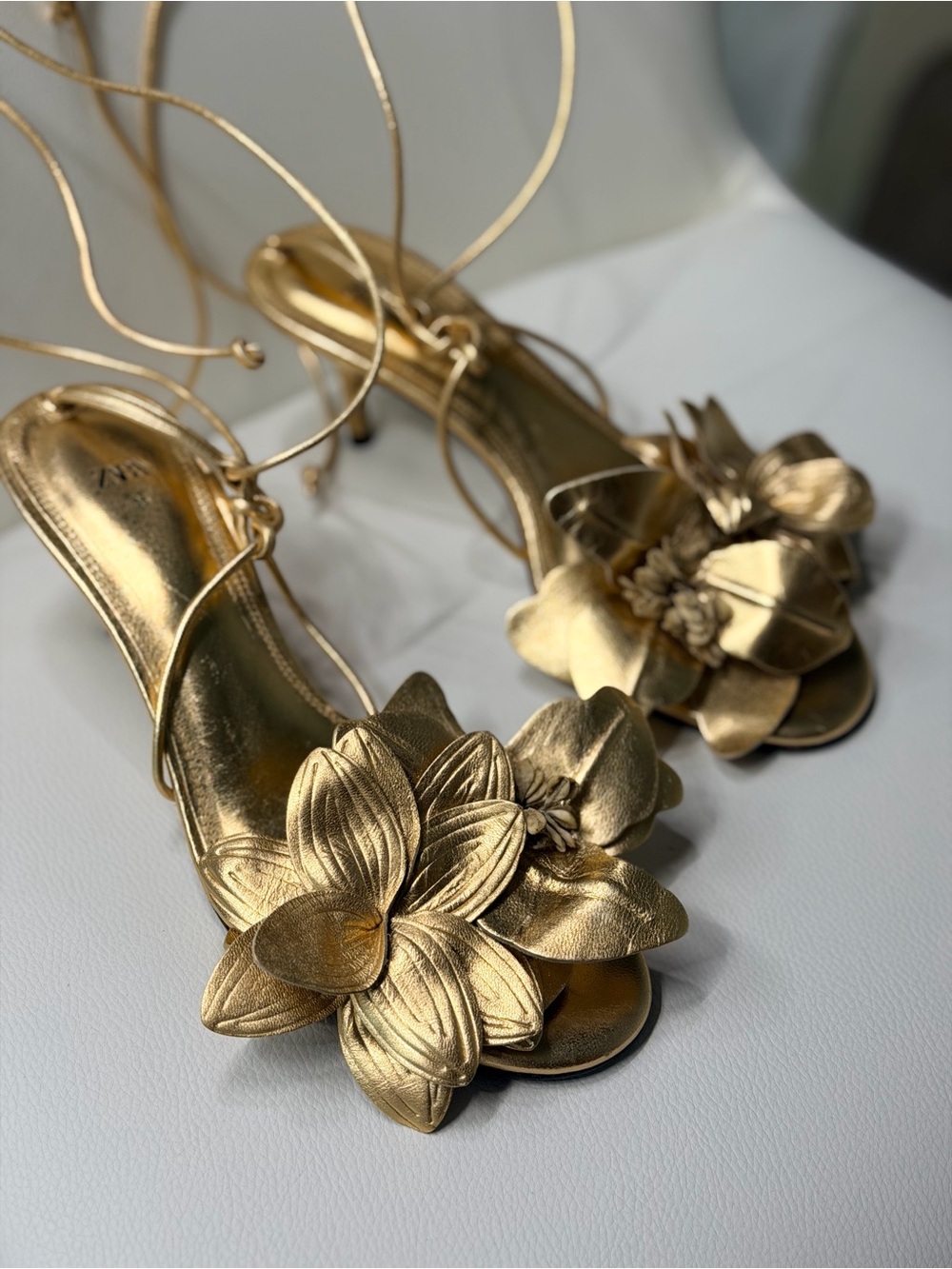 Lace Up Knee High Heeled Zara Size 6 Gold Floral Ankle-Tie Sandals
